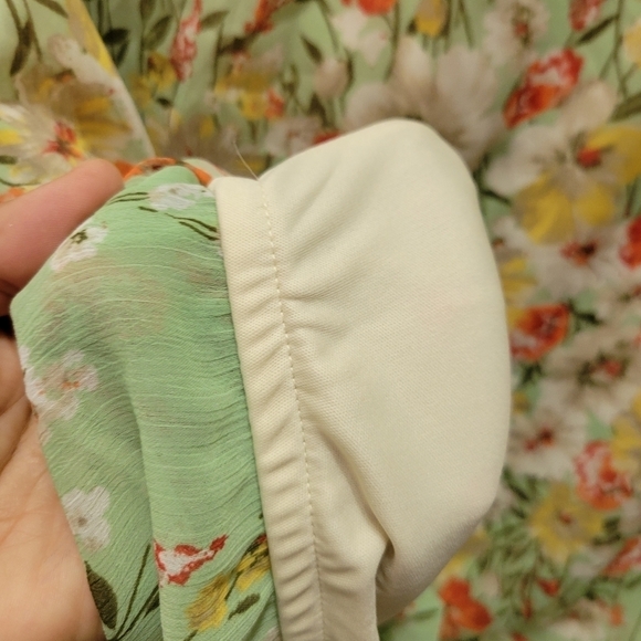 Roz & Ali Long Sleeve Pleated Blouse Floral 3 xl NWT - Picture 11 of 11